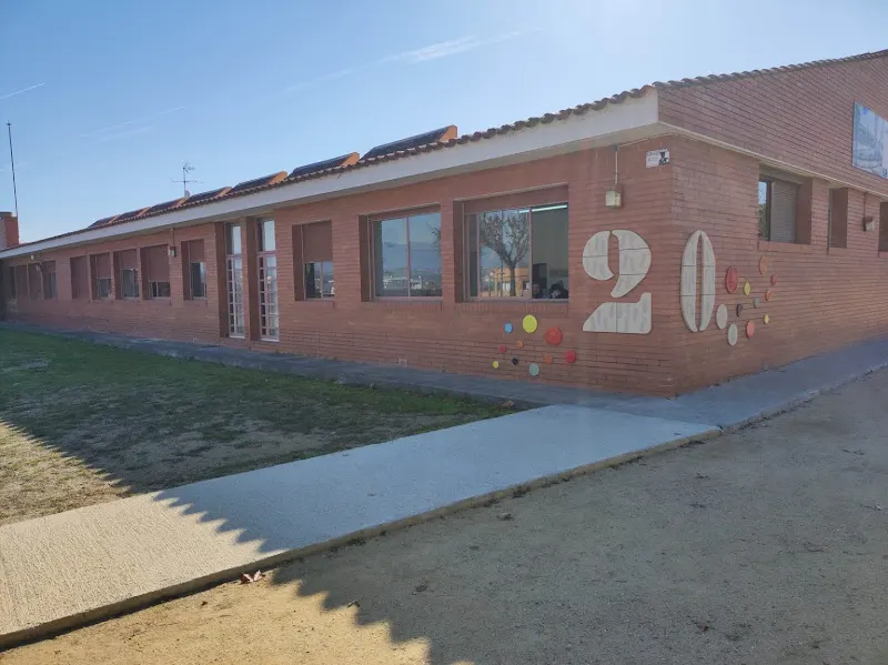 Institut Lliçà edifici Sant Baldiri - Instituto de secundaria en Llica dAmunt - foto 2