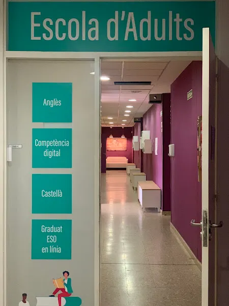 Centro Público de Educación de Personas Adultas Badía del Valles - Escuela de educación para adultos en Badia del Valles - foto 2