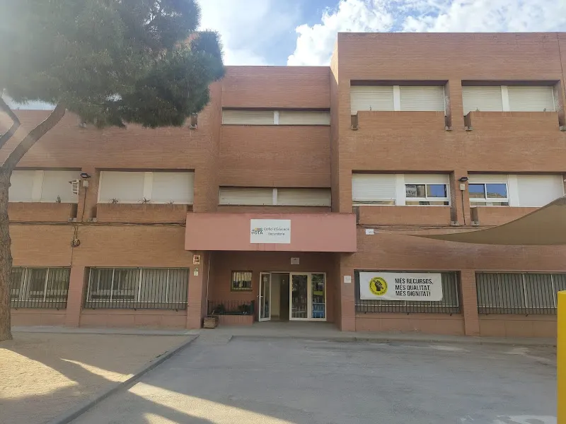 Escola La Sardana - Badia del Valles