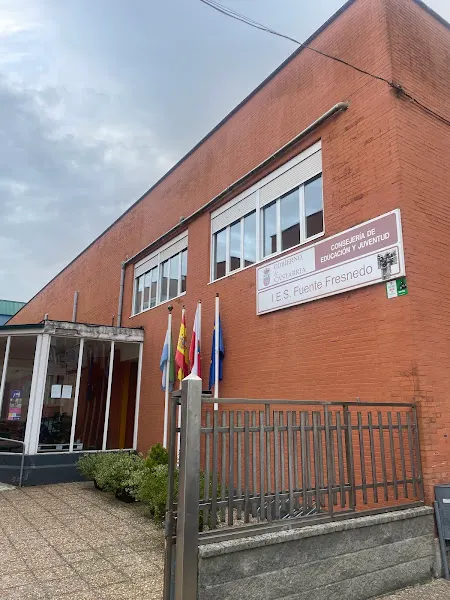 IES Fuente Fresnedo - Instituto de secundaria en Laredo - foto 2