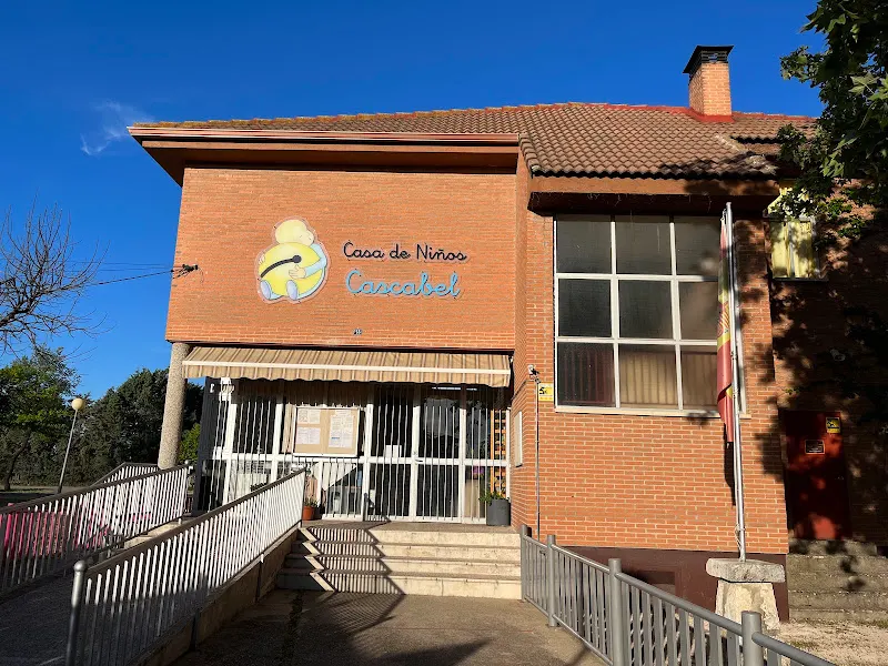 Escuela de Educación Infantil Pública Cascabel - Centro de educación preescolar en Meco - foto 2