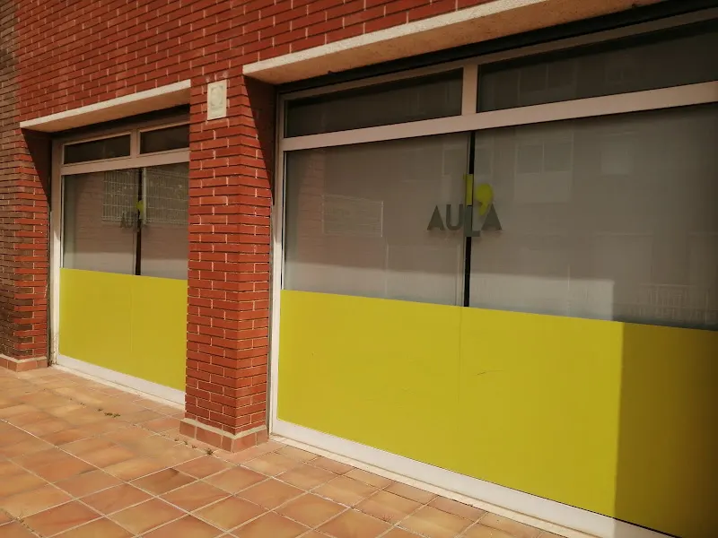 Aula19 - Centro de refuerzo escolar en Castellbisbal - foto 2