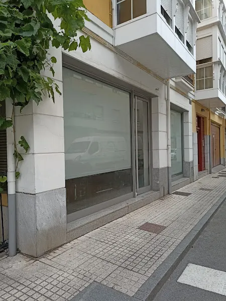 Colegio Público de Educación Preescolar los Alevines - Colegio público en Santoña - foto 3