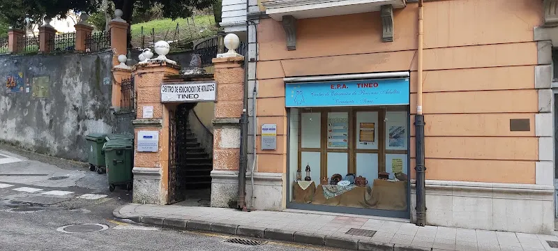 Centro de Educación Para Adultos - Colegio público en Tineo - foto 2