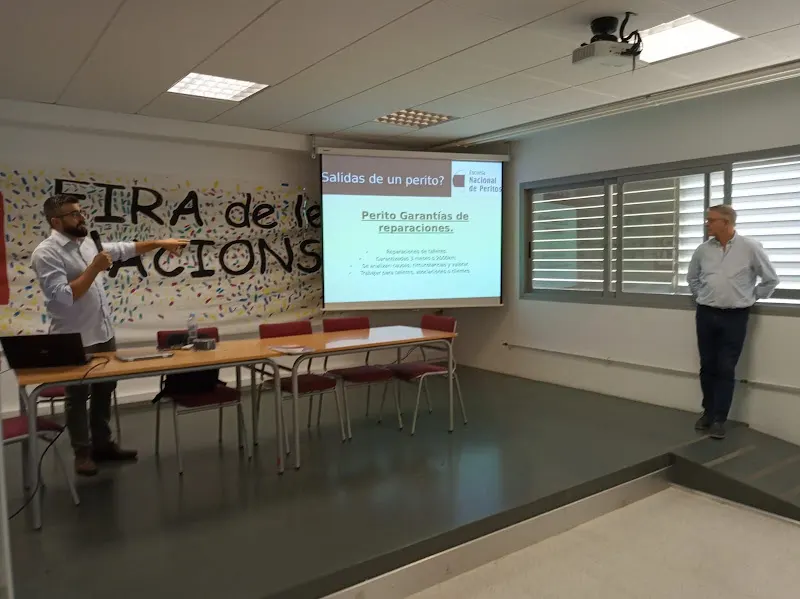 Escuela Nacional de Peritos - Cádiz