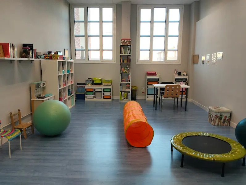 Gabinete Pedagogico Mil Sonrisas - Educación mixta en Pamplona - foto 2