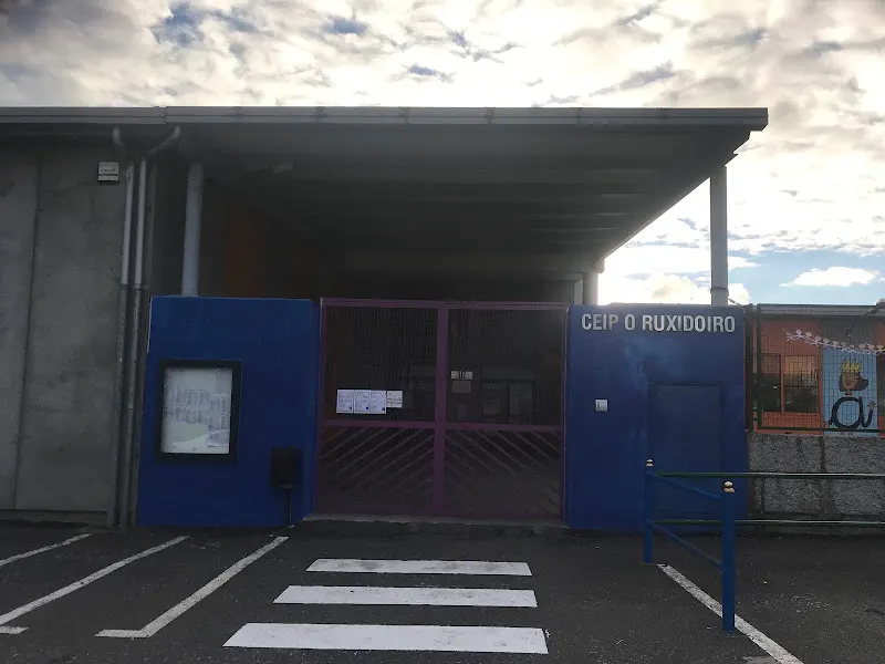 Centro Público De Enseñanza Infantil Y Primaria Plurilingue O Ruxidoiro