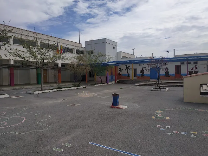 Colegio Público Cristóbal Colón - Colegio público en Sax - foto 2