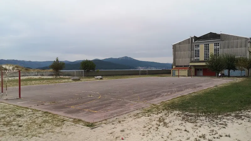 Colegio Público de Portosin - Colegio público en Porto do Son - foto 2