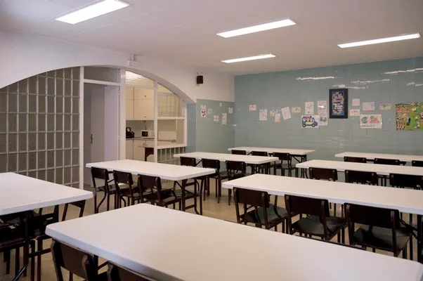 Escuela Sagrada Familia - Colegio público en Barcelona - foto 2