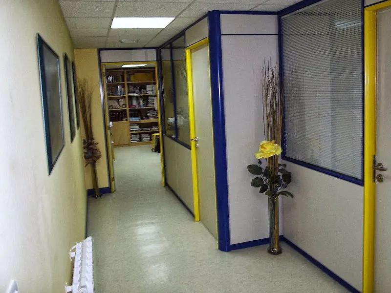 Centro Ensino cmc - Centro educativo en Burela - foto 2