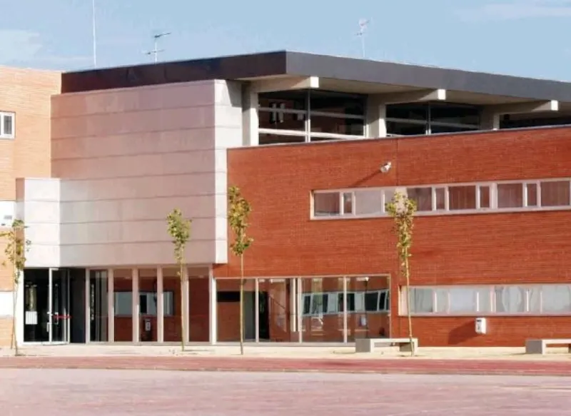 IES de Tavernes Blanques - Instituto de secundaria en Tavernes Blanques - foto 2