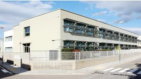 Escuela Les Savines - Colegio público en Cervera - foto 3