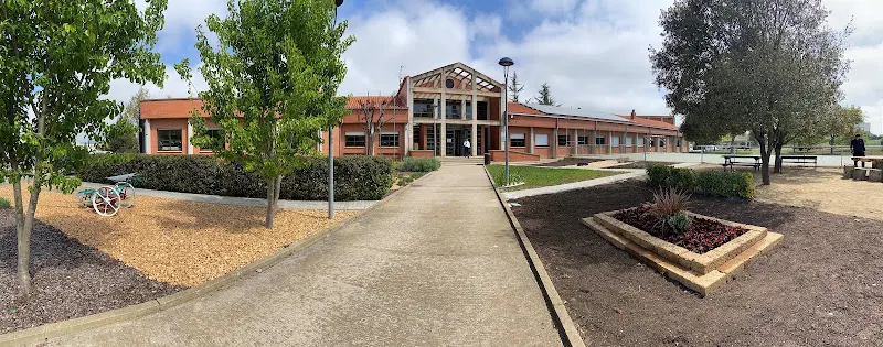 Zona Escolar Rural del Solsonès - Colegio público en Solsona - foto 3