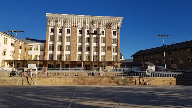 Escola Setelsis - Colegio público en Solsona - foto 2