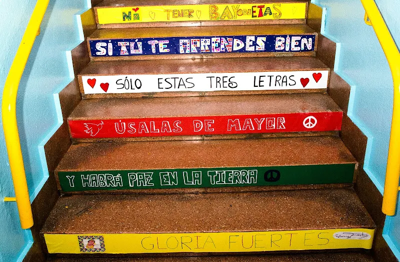 C.P Ramón de Campoamor - Colegio público en Navia - foto 2