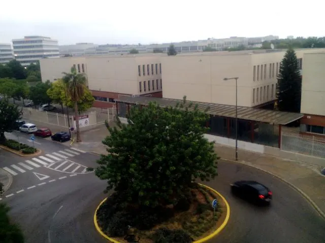 IES Les Rodanes - Instituto de secundaria en Vilamarxant - foto 2
