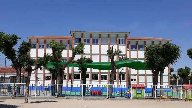 CEIP Santa Teresa - Centro educativo en Malagon - foto 2