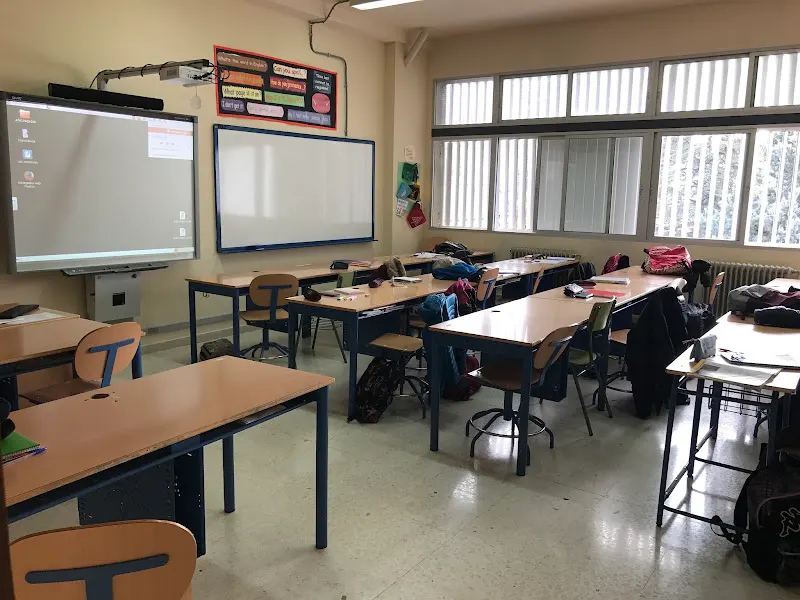 IES Alquivira - Instituto de secundaria en Huescar - foto 2