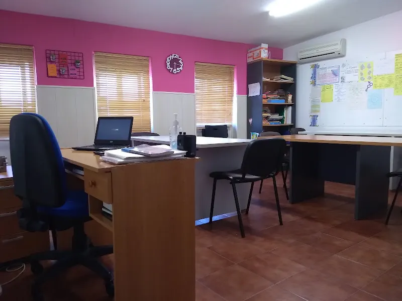Calle Jacinto Gallego Lozano 2 - Instituto de secundaria en Santos de Maimona (Los) - foto 2