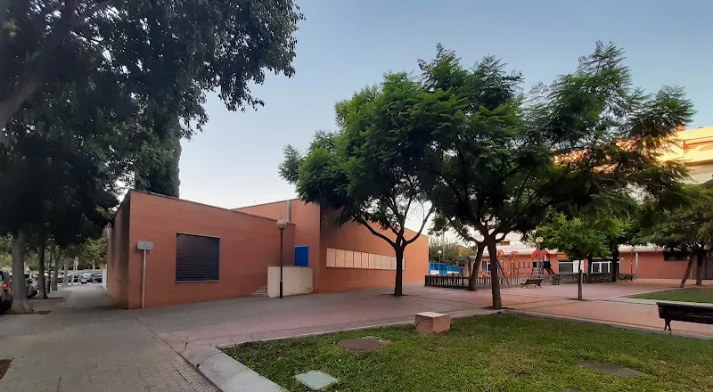 Llar d'Infants La Baldufa - Colegio público en Masquefa - foto 2