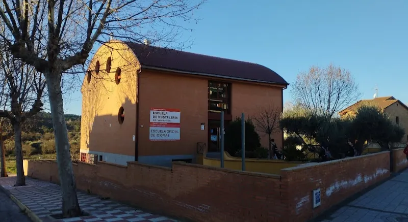 Escuela de Hostelería IES Pedro de Tolosa - Centro educativo en San Martin de Valdeiglesias - foto 2
