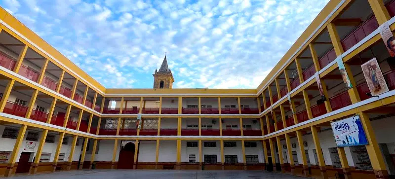 Colegio Salesiano Santísima Trinidad - Salesianos Trinidad - Centro educativo en Sevilla - foto 3