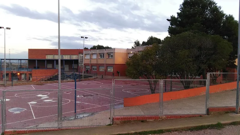 Escuela de la Vila - Escuela de primaria en Polinya - foto 2