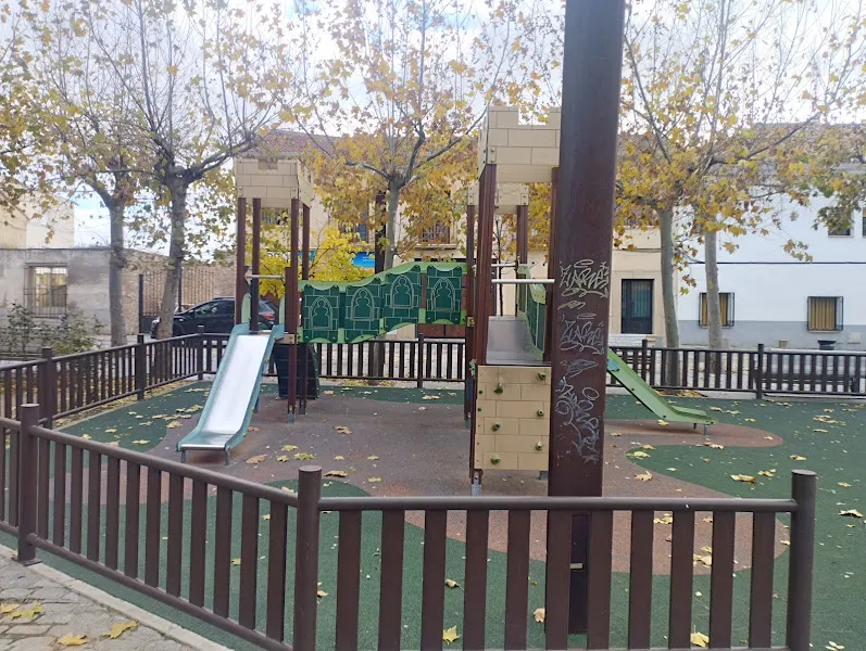 Escuela De Educación Infantil Casa De Niños El Árbol