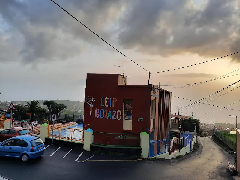 Colegio Público Botazo - Colegio público en Brena Alta - foto 2