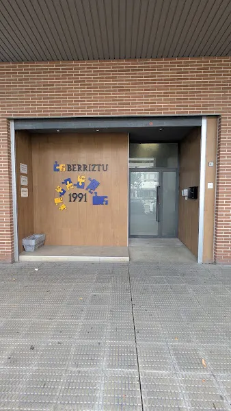 Centro educativo Aranguren - Aranguren