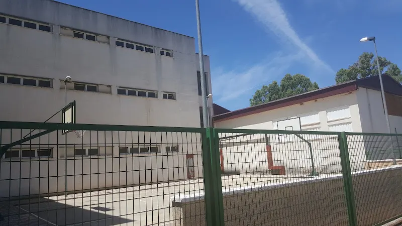 Instituto De Educación Secundaria I.E.S San Fernando - Instituto de secundaria en Constantina - foto 2