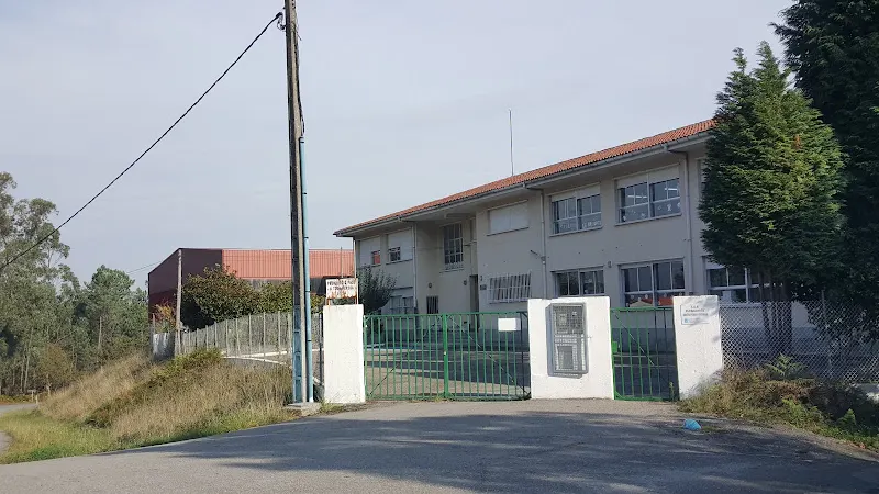Colegio Público Xesus Ferro Couselo - Colegio público en Valga - foto 2