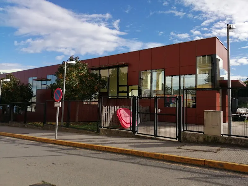 Escola A Galiña Azul (Carral) - Centro de educación preescolar en Carral - foto 2