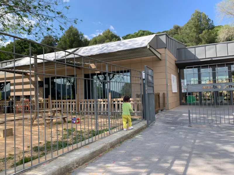 Escuela Maestro Jané - Colegio público en Sant Feliu de Codines - foto 2
