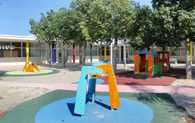 Escola d'Educació Infantil MUNICIPAL - Colegio público en Museros - foto 2