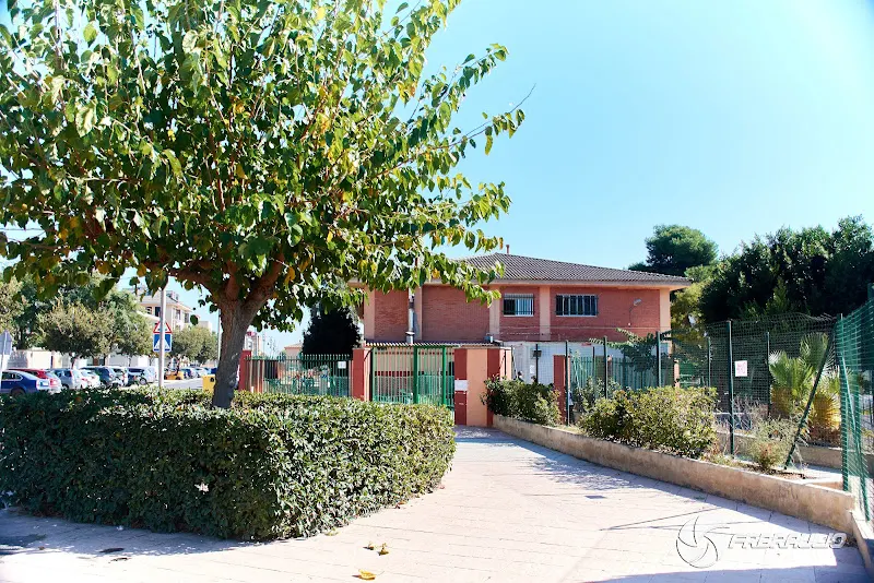 Ayuntamiento Agrupación Escolar Mixta - Colegio público en Museros - foto 2