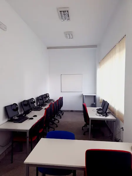 Junta de Andalucía - Colegio público en Fuente Obejuna - foto 2