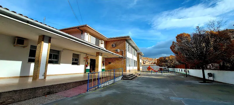 CEIP Navas de Tolosa - Colegio público en Carolina (La) - foto 2