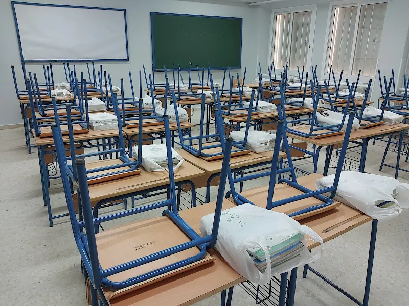 Instituto de Educación Secundaria IES Pésula - Instituto de secundaria en Salteras - foto 2