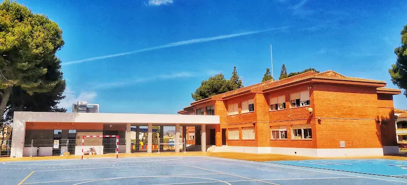 Colegio Público Virgen Del Pilar - Colegio público en Montesinos (Los) - foto 3