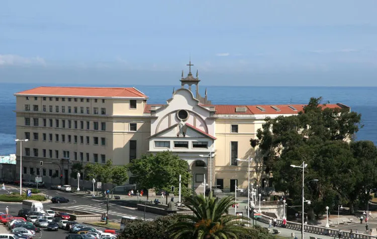 CPR Esclavas del Sagrado Corazón de Jesús - Colegio religioso en Coruna (A) - foto 3