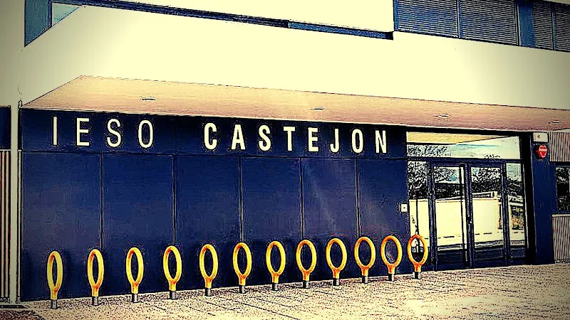 Garabatos - Colegio público en Castejon - foto 2