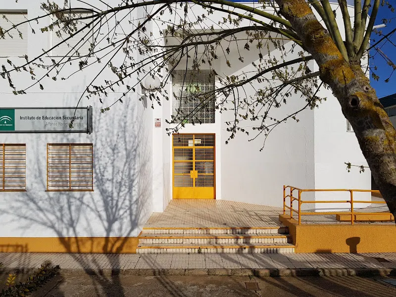 Instituto de Educación Secundaria Ies Alfonso Romero Barcojo - Niebla