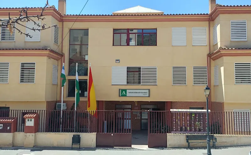 IES Lanjarón - Instituto de secundaria en Lanjaron - foto 3