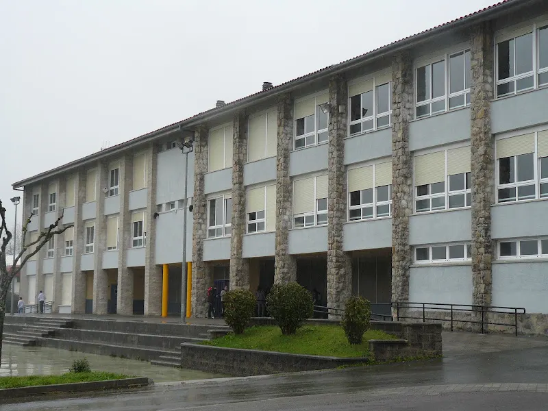 OROBIOGOITIA BHI - Instituto de secundaria en Iurreta - foto 2