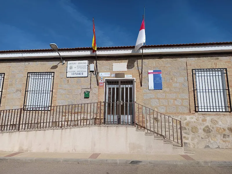 CEIP Nuestra Señora de la Antigua - Colegio público en Cebolla - foto 3