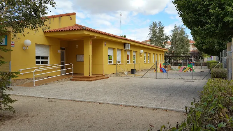 Escuela Infantil Cativos - Colegio público en Ontigola - foto 2
