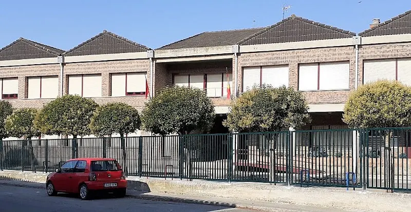 CPEIP Príncipe de Viana HLHIP - Colegio público en Olite - foto 2