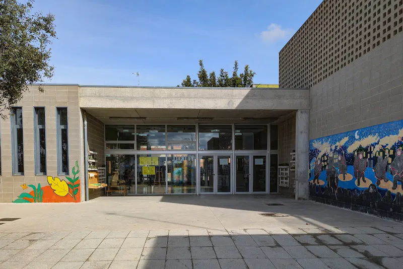 Escola Rossend Montané